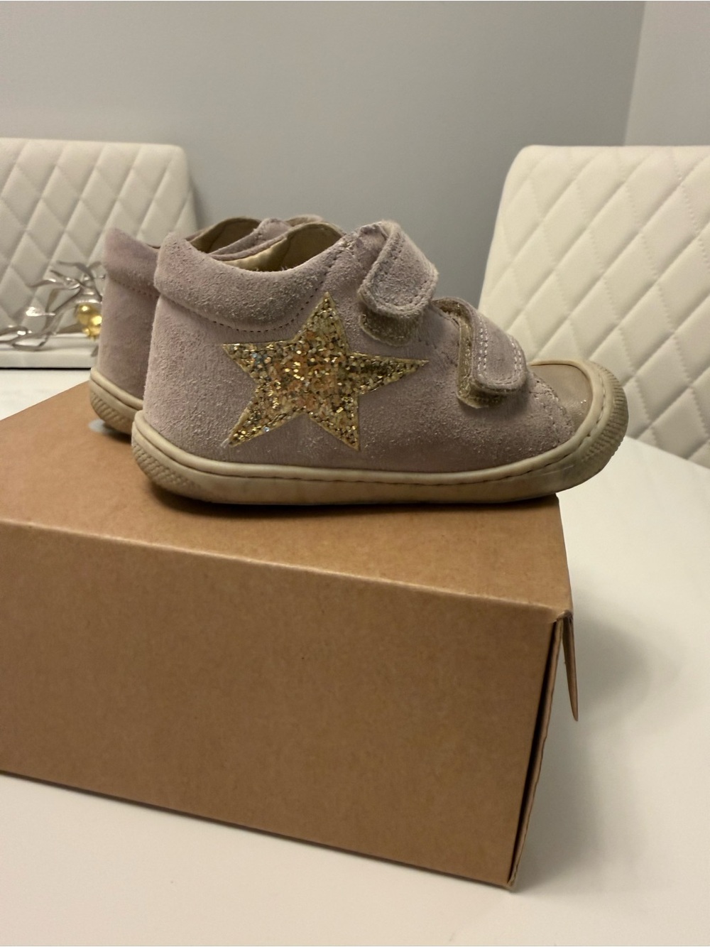Naturino Pink Suede High-Top Sneakers with Gold Glitter Star